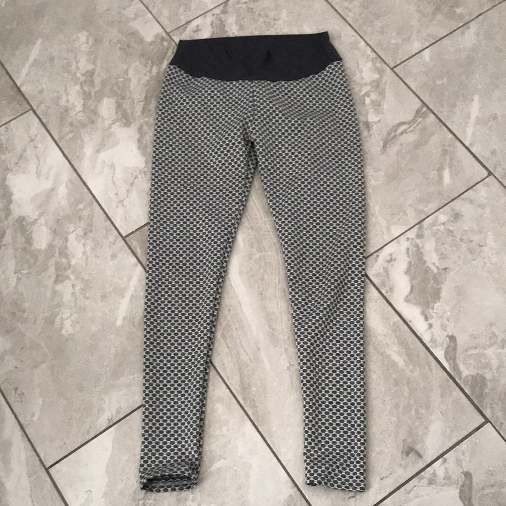 ❤️3X20 Women - Texted Grey Active Legging’s | M
